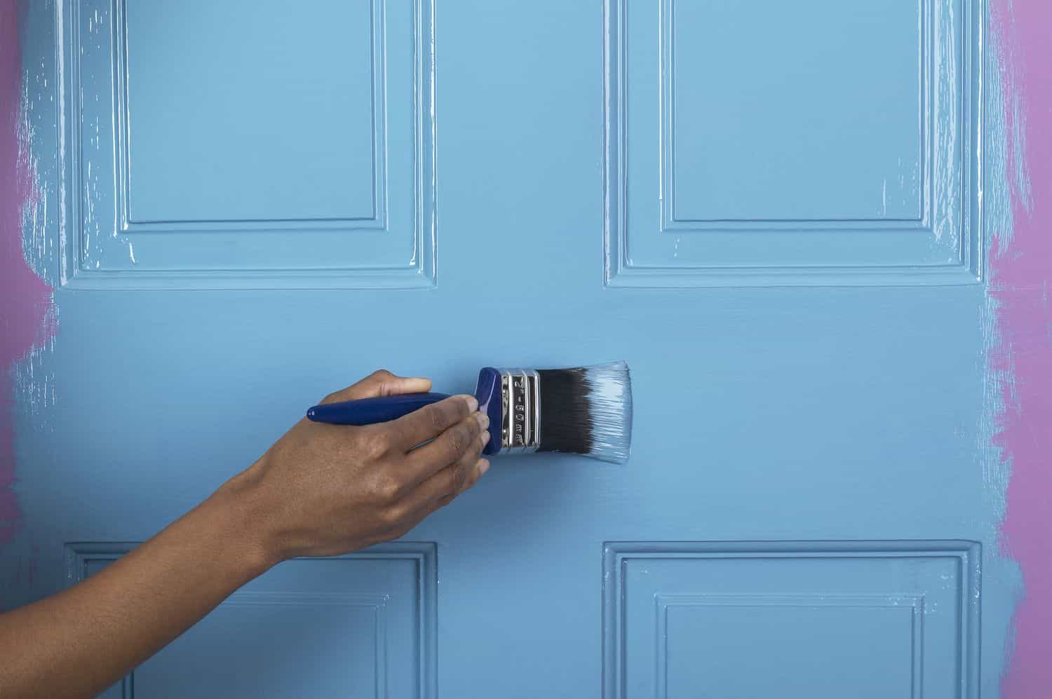 8 Tips for Painting Doors in Your House